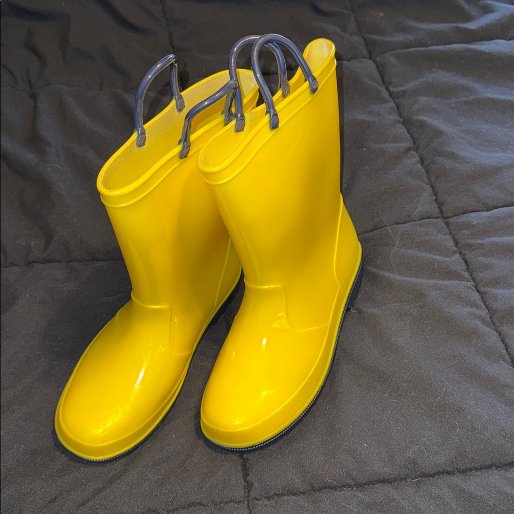 EUXTERPA Kids Boys Girls Yellow Waterproof Rain Boots with Handles